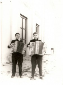 1963 - Mihai Marcel - Clubul Sportiv Rulmentul - curs instrumente muzicale